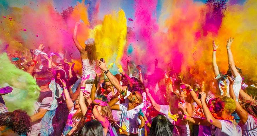 hot beautiful indians playing holi