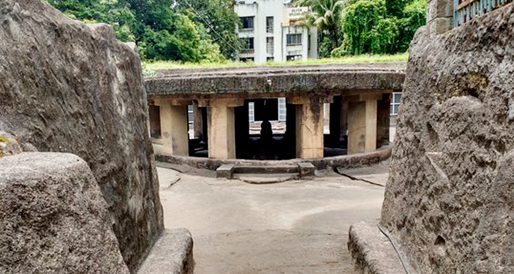 Pataleshwar Caves