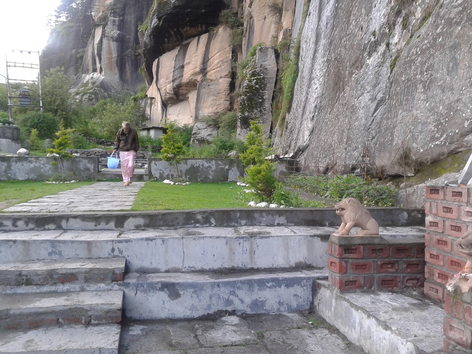 Nehru Kund in Manali