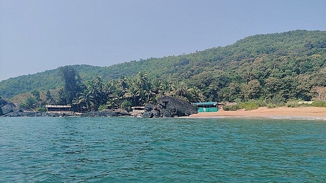 Halfmoon beach Gokarna