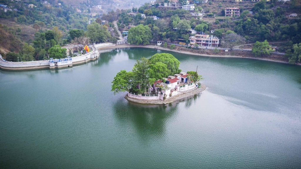 tourist attractions around nainital