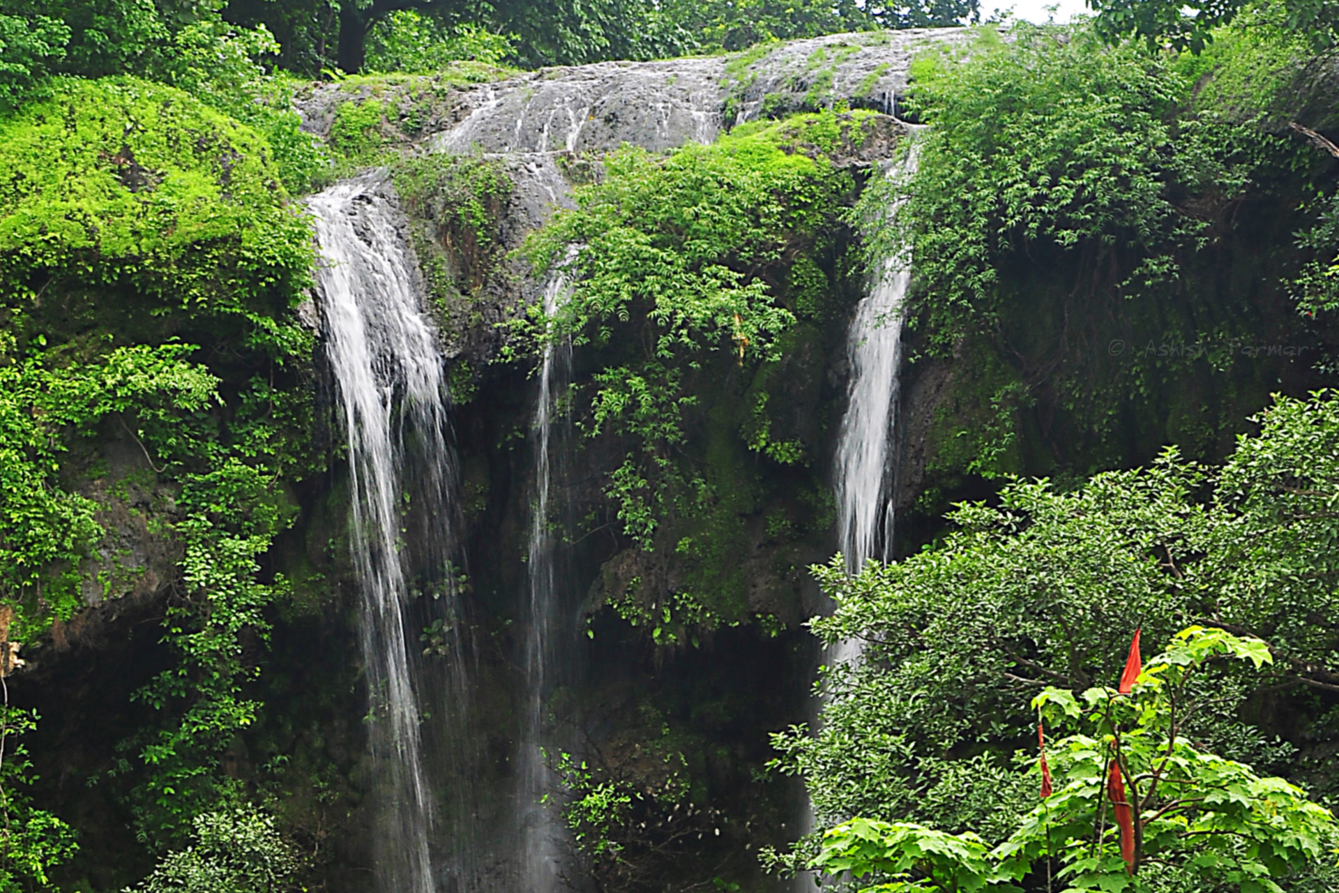 Hathni Waterfalls
