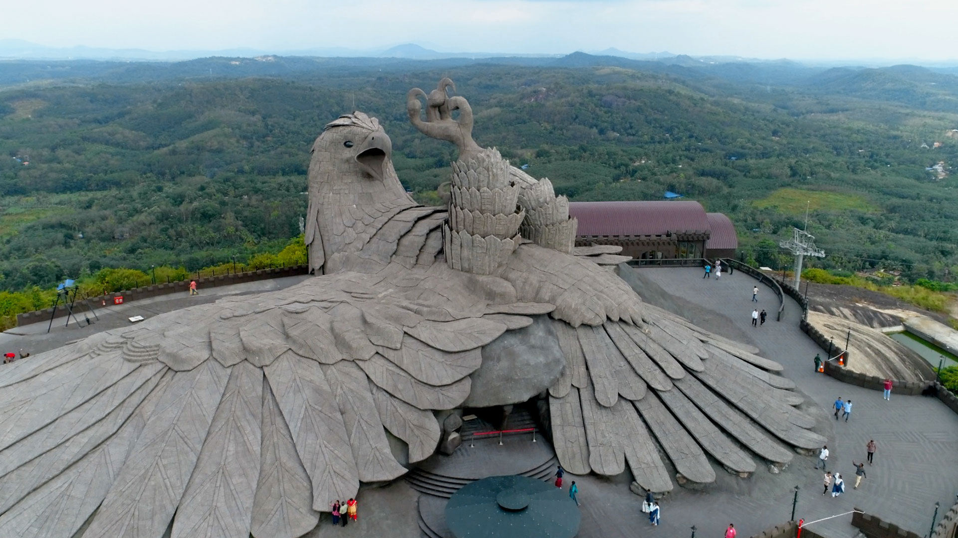 garuda tourist places in kerala