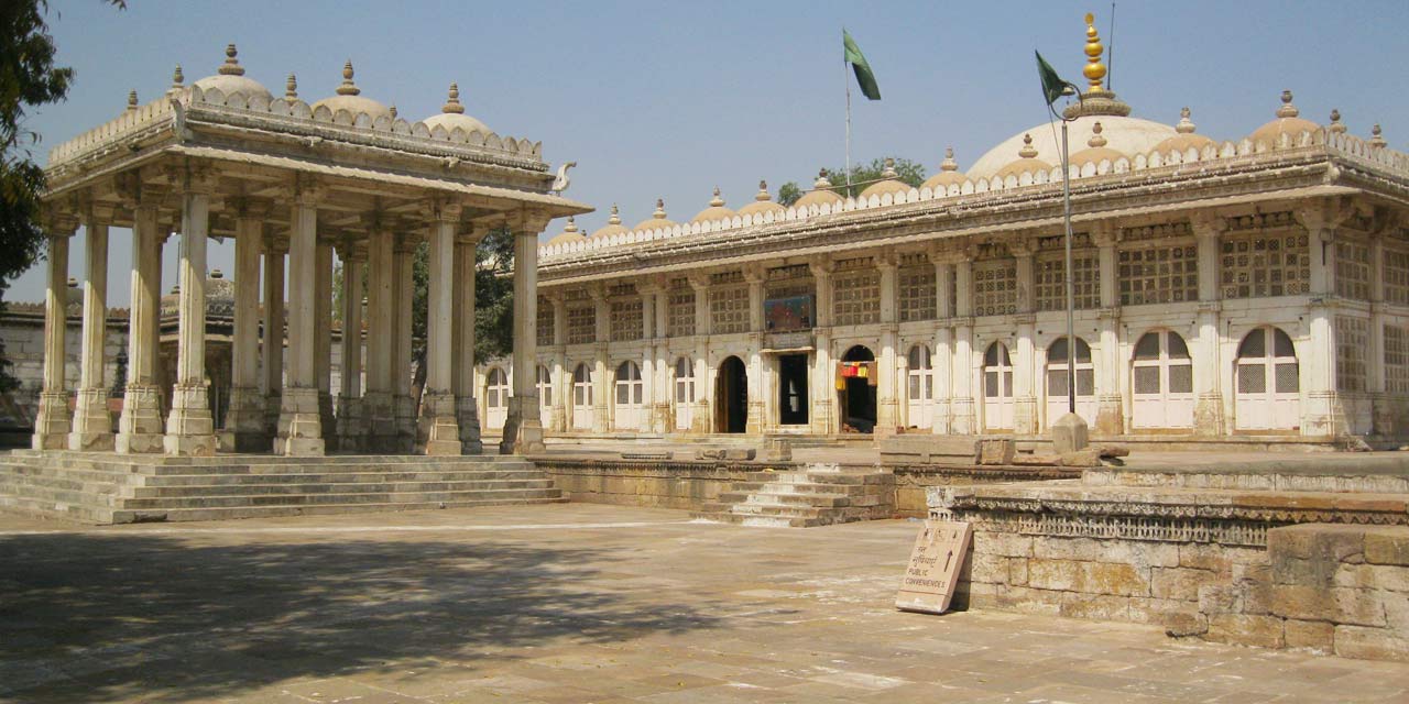 Sarkhej Roza