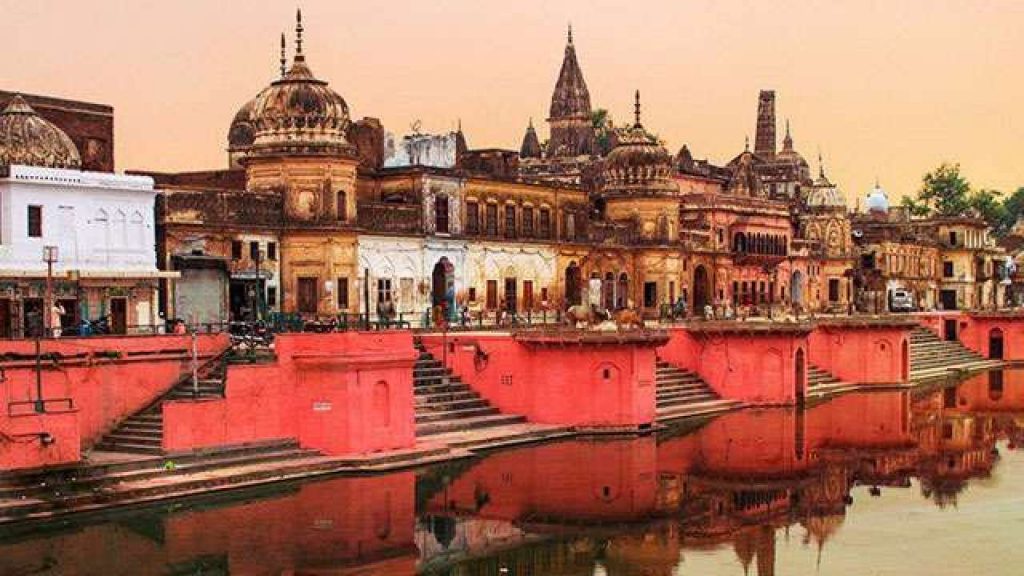 tourist places near lucknow within 100 km