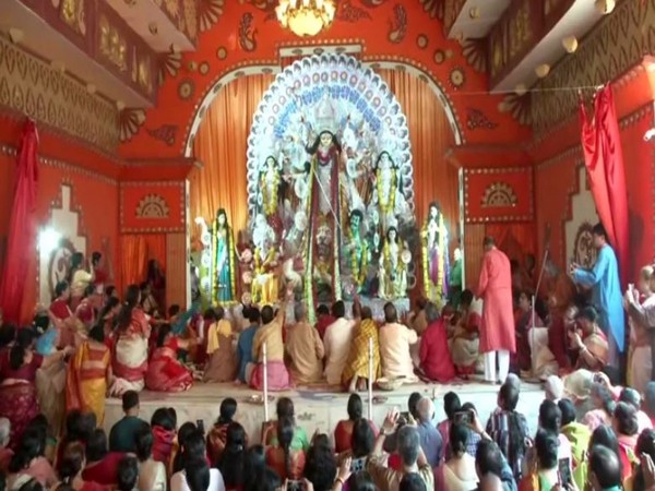 Durga Puja celebration in delhi