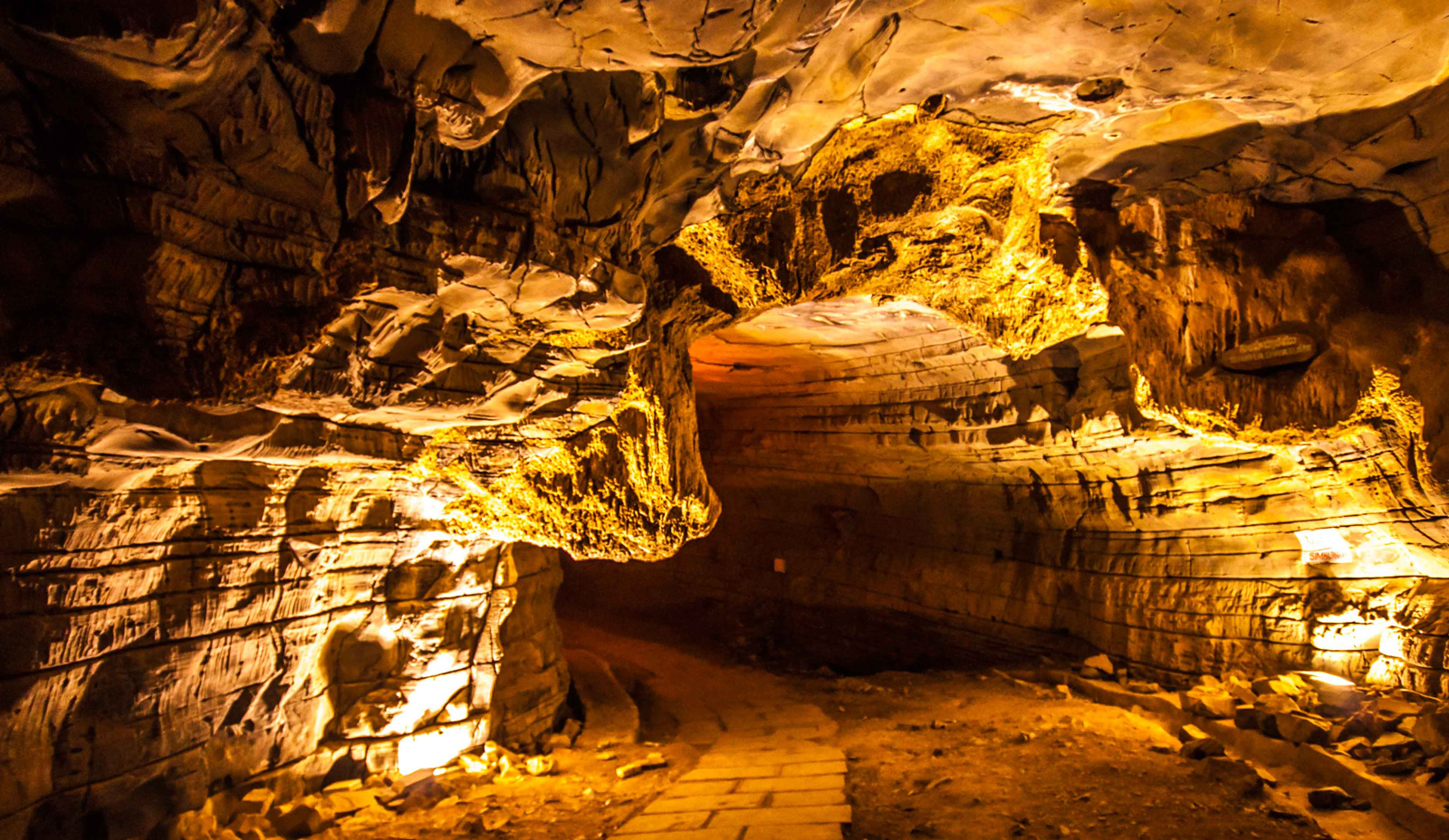 Bellum Caves