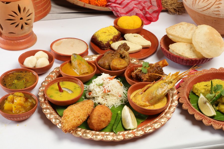 Enjoy the Bengali Bhog