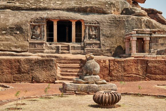 Ravanaphadi Cave Temples