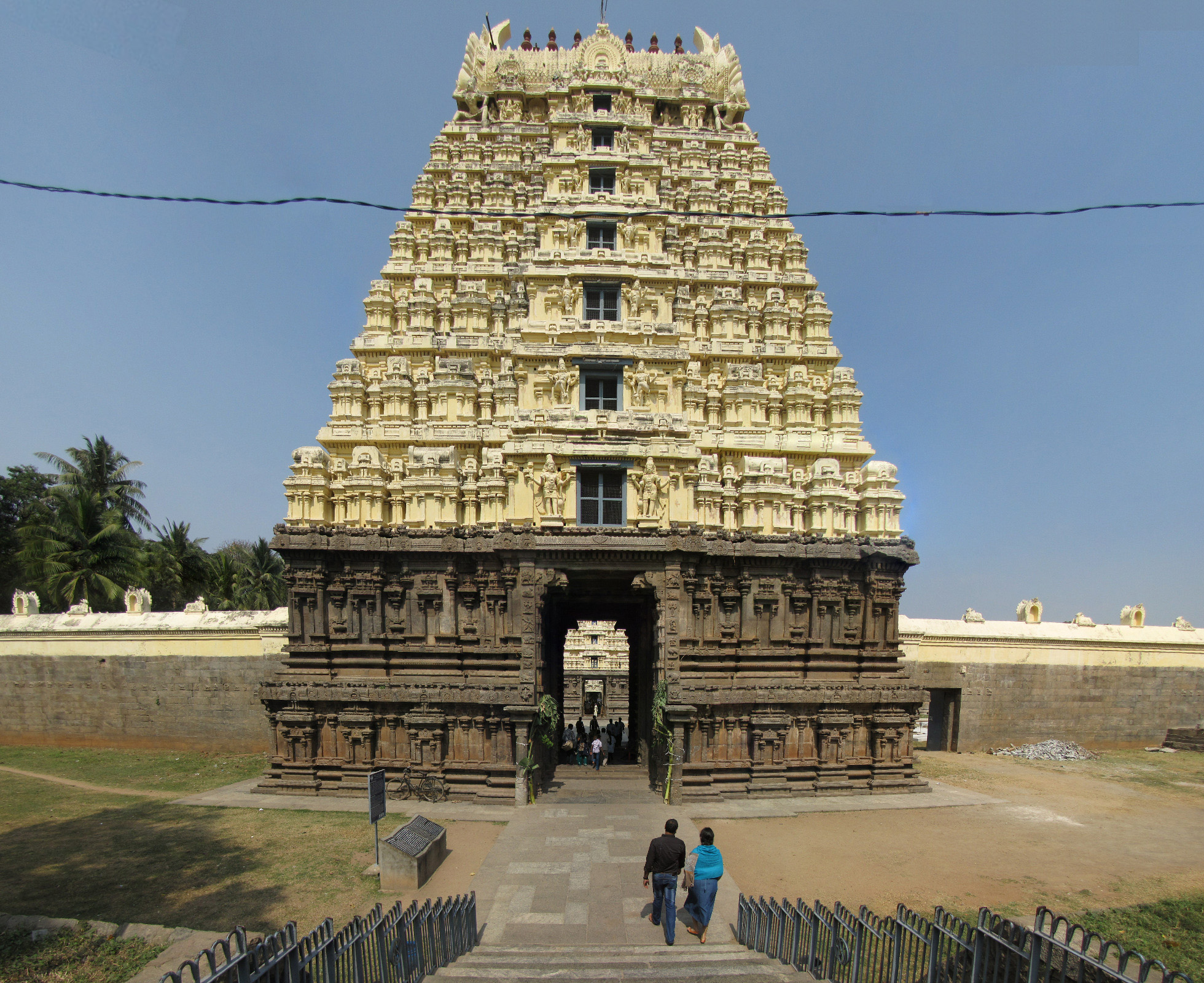 Jalagandeswarar Temple, Ambur