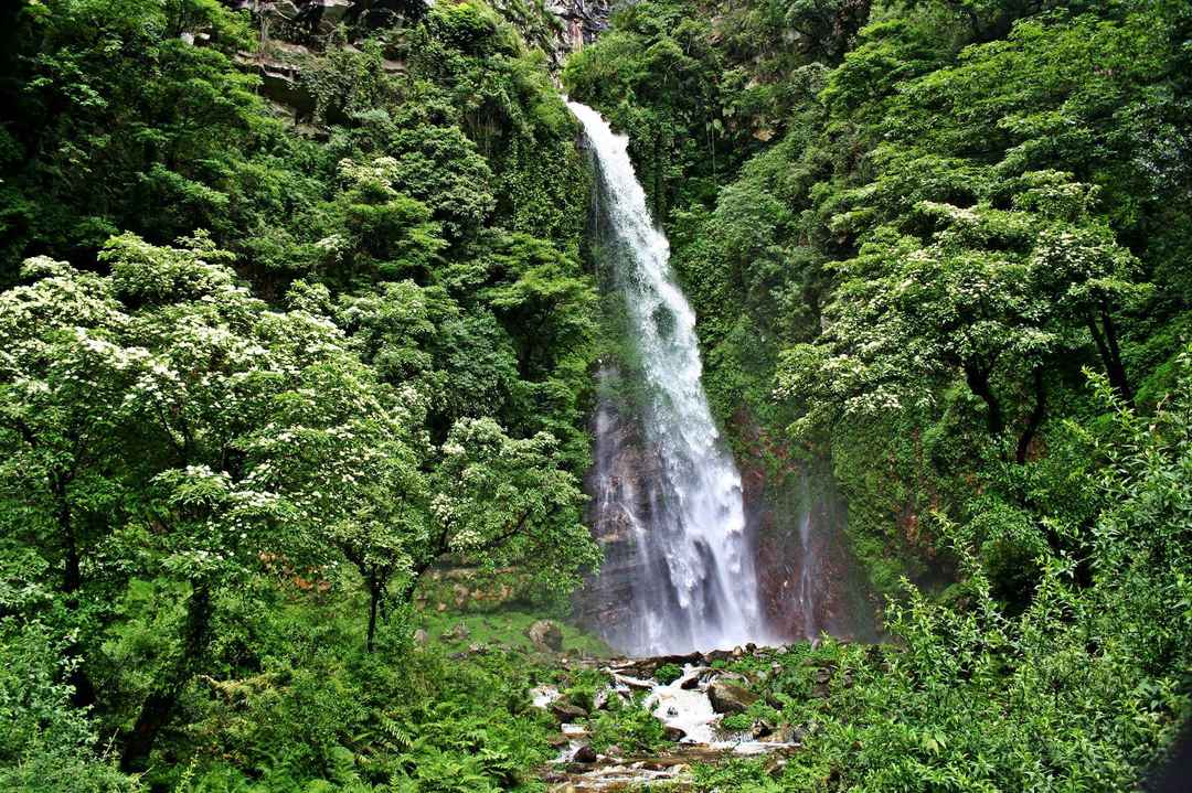 Gaidhar Waterfall