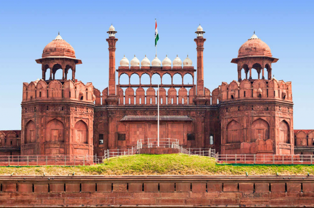7 Popular Monuments That Are Built By Mughal s In India In 2021 