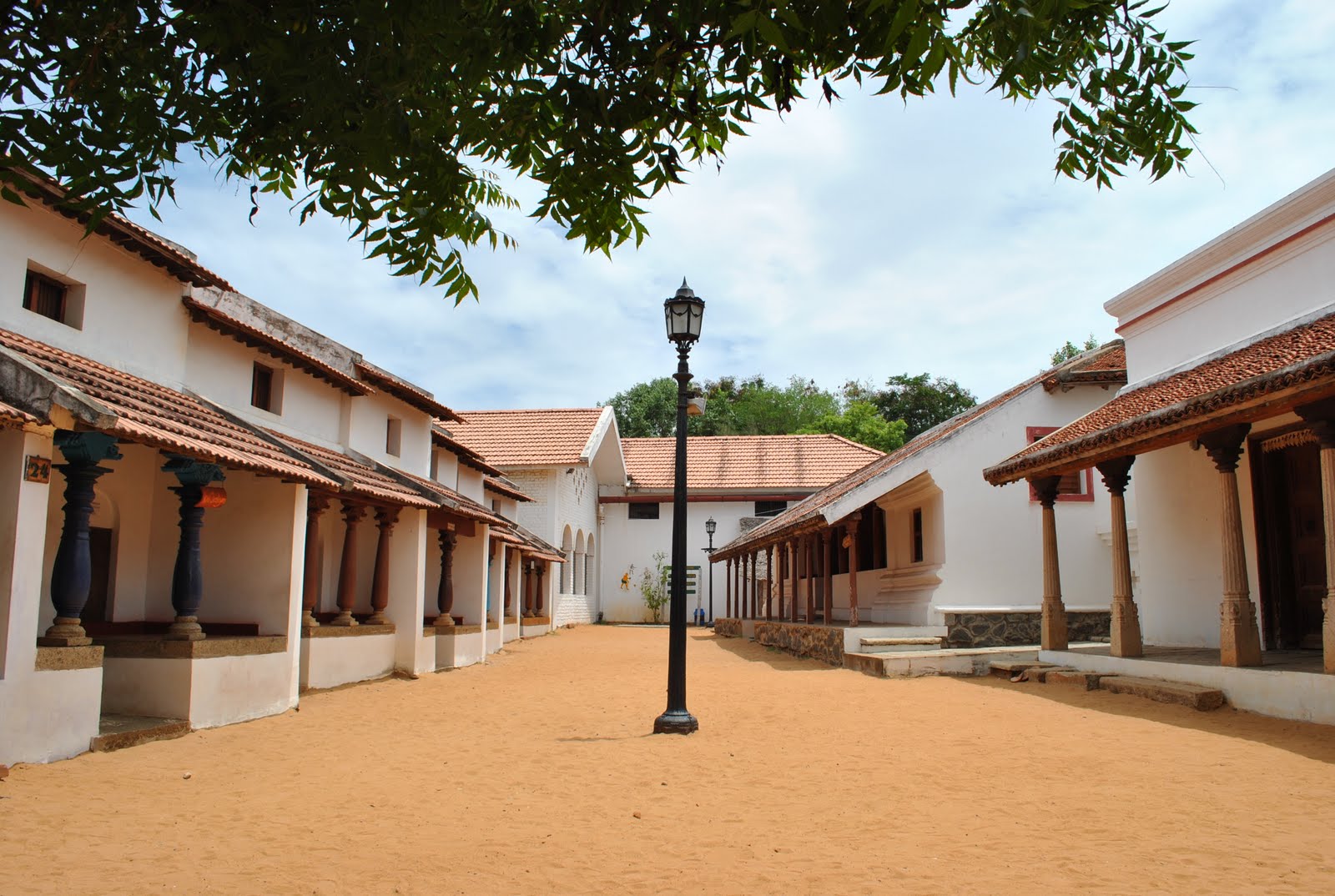 Dakshina Chitra
