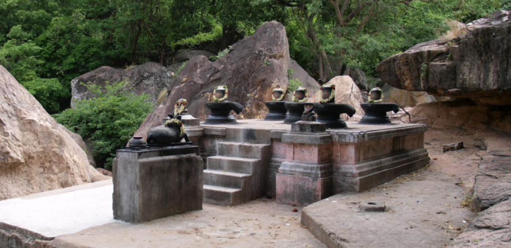 Thirumoorthy-Temple-5-1024x576