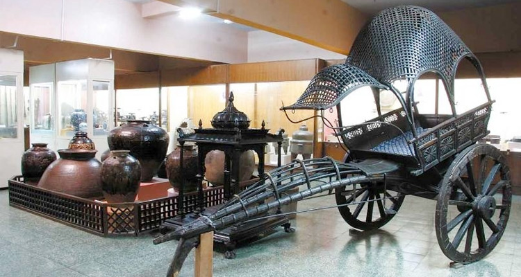 Raja Dinkar Kelkar Museum